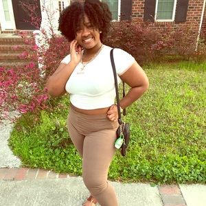 Meet your Posher, Laylay